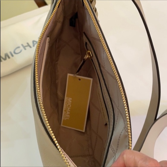 Michael Kors Jagger Crossbody Bag - Picture 5 of 5